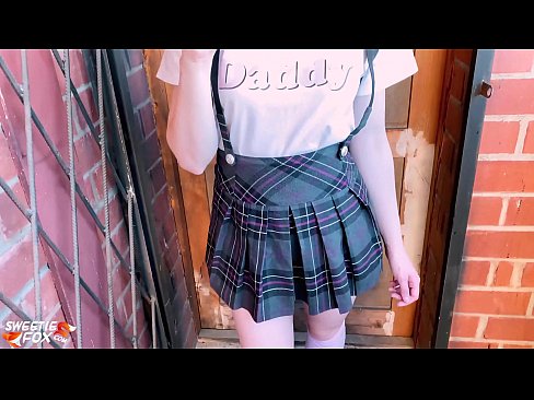 ❤️ Schoolgirl sûget har lul djip en neukt ynstee fan klassen. ️❌ Seksfideo by ús fy.xsexshop.ru ❌️